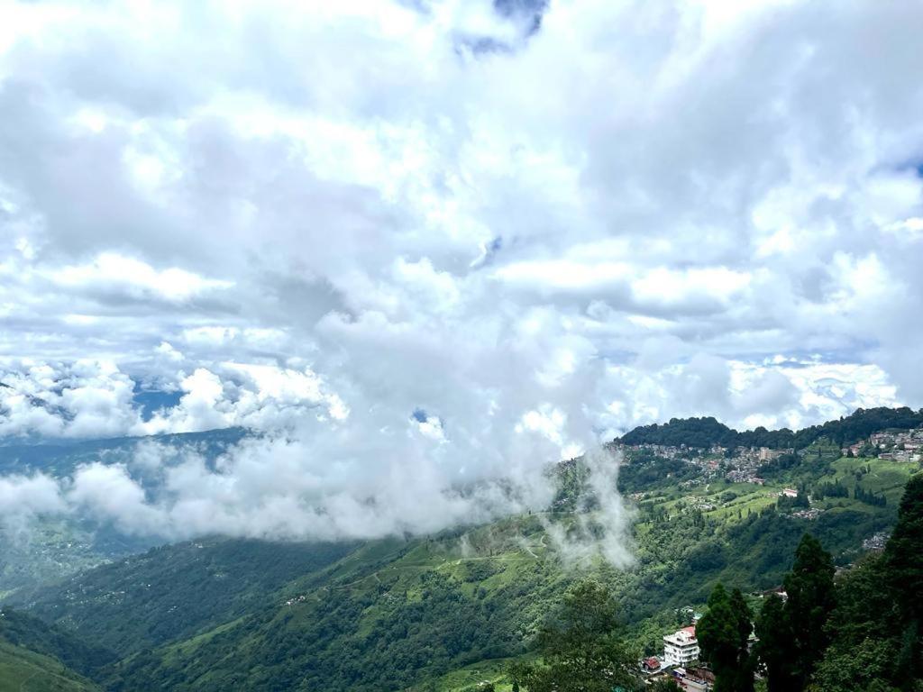 דרג'ילינג International Youth Hostel Darjeeling מראה חיצוני תמונה